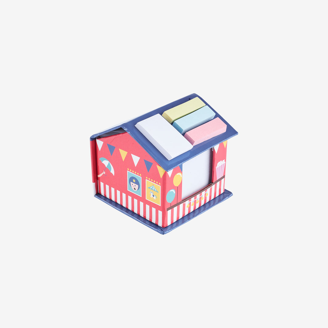 NOTEPAPER AS A LITTLE HOUSE