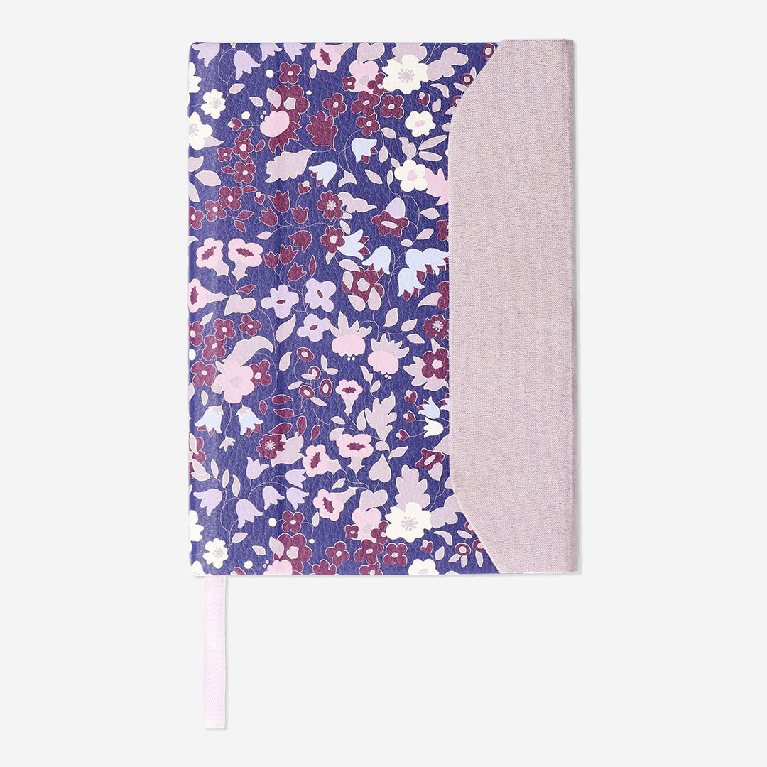 NOTEBOOK W. FLORALS AND MAGNETIC CLOSURE