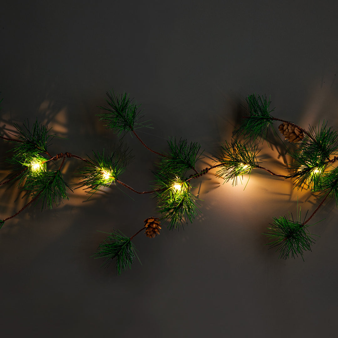 LIGHT CHAIN PINE AND CONES 340 CM 20 LEDS